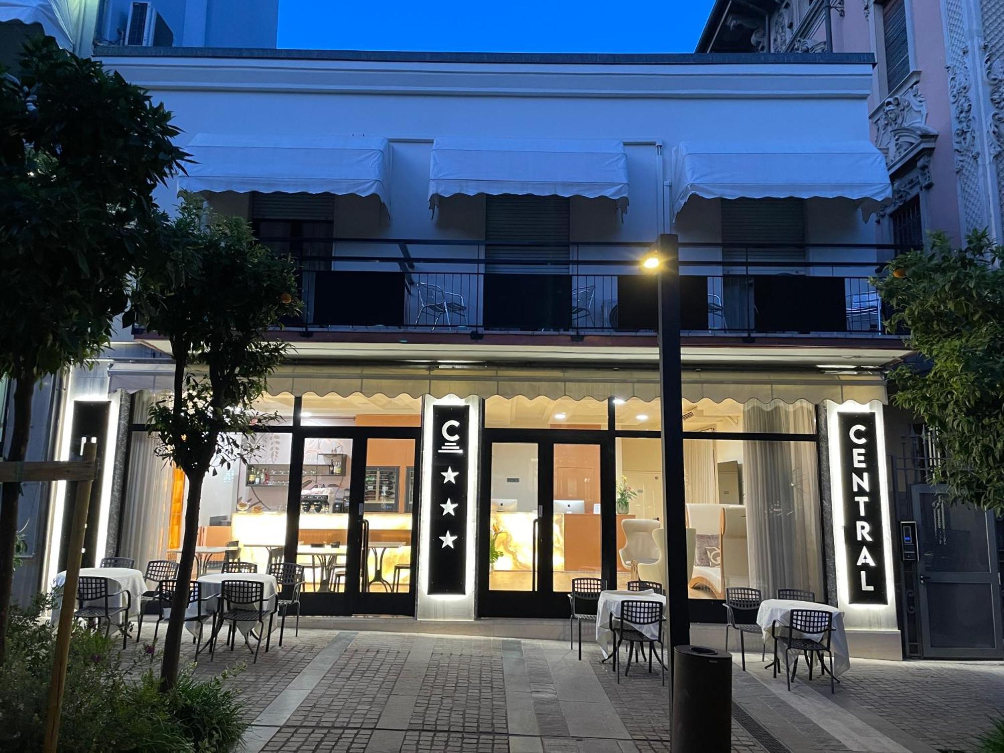 Hotel Central Giacomini Salò Exterior foto